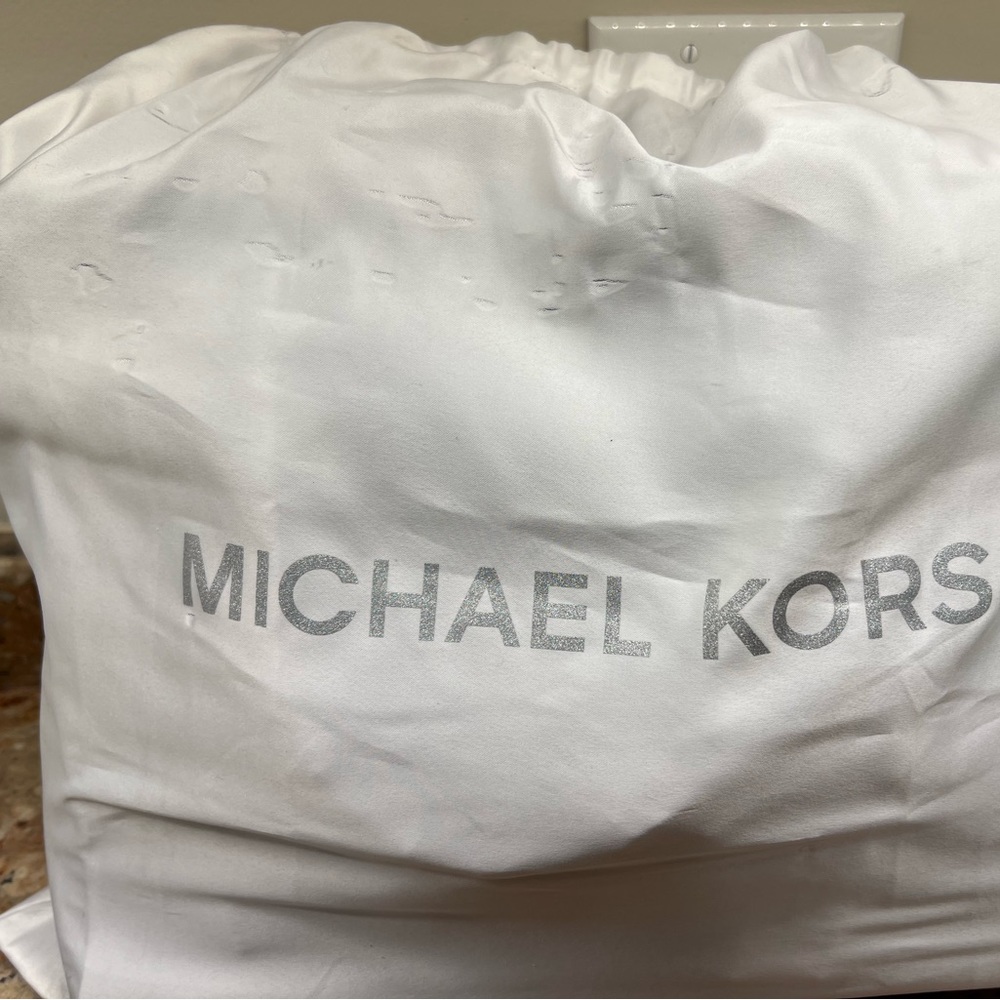 *NWT* Michael Kors Black Leather Emma Bag - Picture 15 of 16